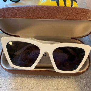 Illesteva Lisbon Sunglasses